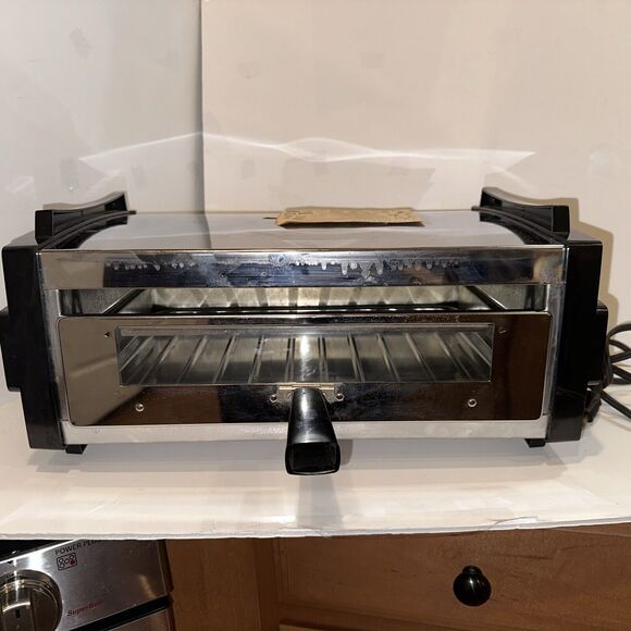 Vintage Toastmaster Tabletop Oven /Broiler Model 5231  UNUSED, Very Clean - Picture 1 of 9